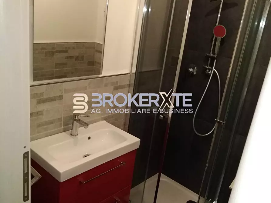 Immagine 4 di Casa semindipendente in vendita  a Carrara