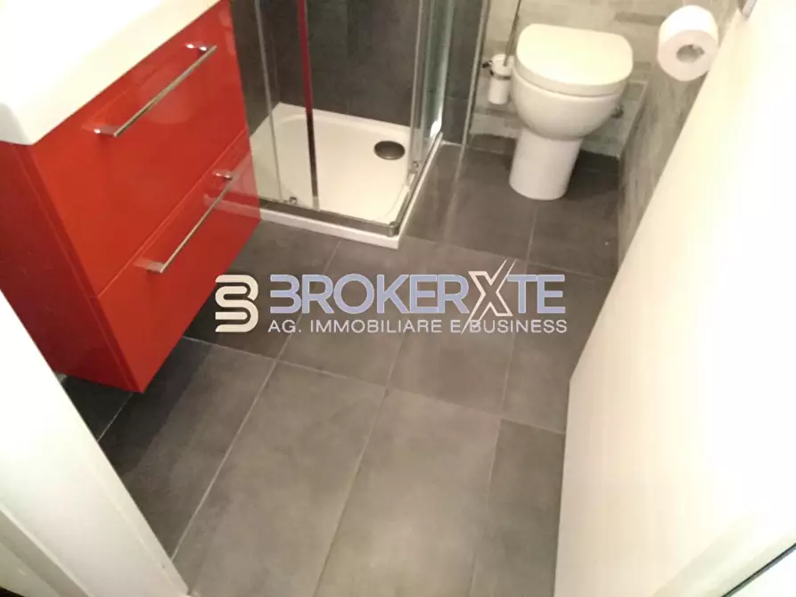 Immagine 5 di Casa semindipendente in vendita  a Carrara