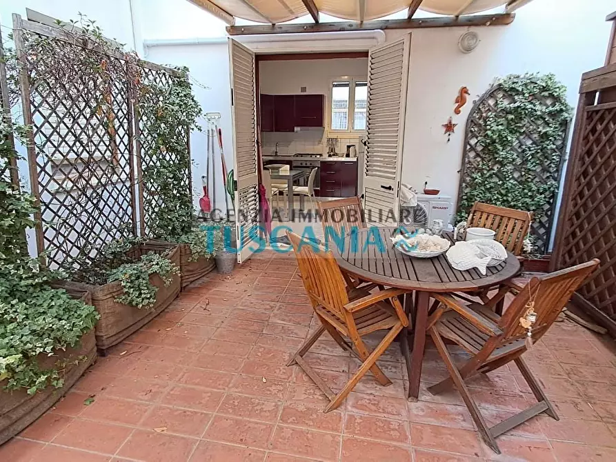 Immagine 12 di Appartamento in vendita  a Cecina