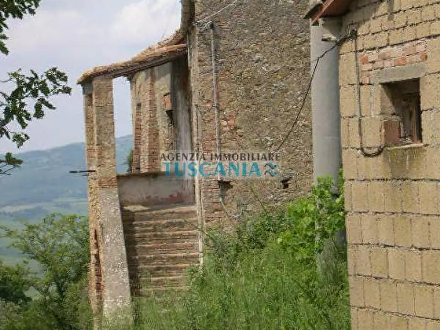 Immagine 1 di Rustico / casale in vendita  a Volterra