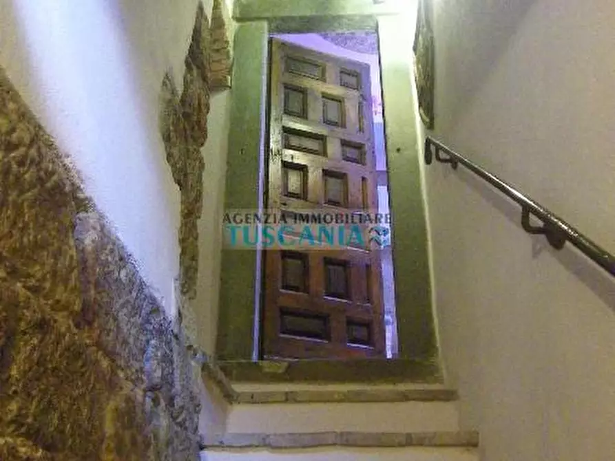 Immagine 7 di Palazzo in vendita  a Volterra