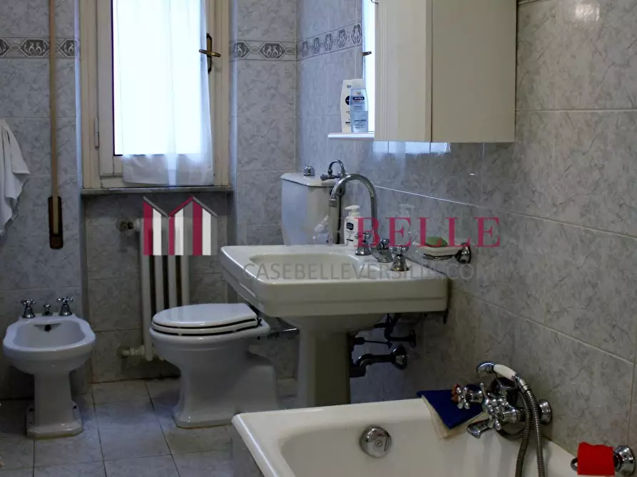 Immagine 21 di Casa bifamiliare in vendita  a Camaiore