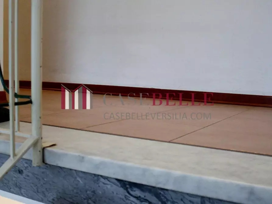 Immagine 15 di Casa bifamiliare in vendita  a Camaiore