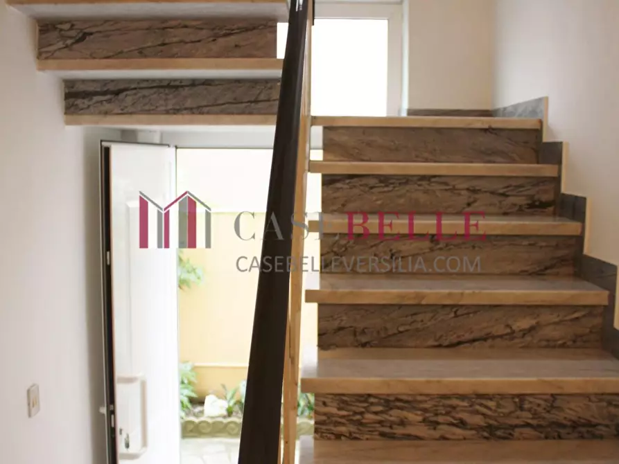 Immagine 14 di Casa bifamiliare in vendita  a Camaiore