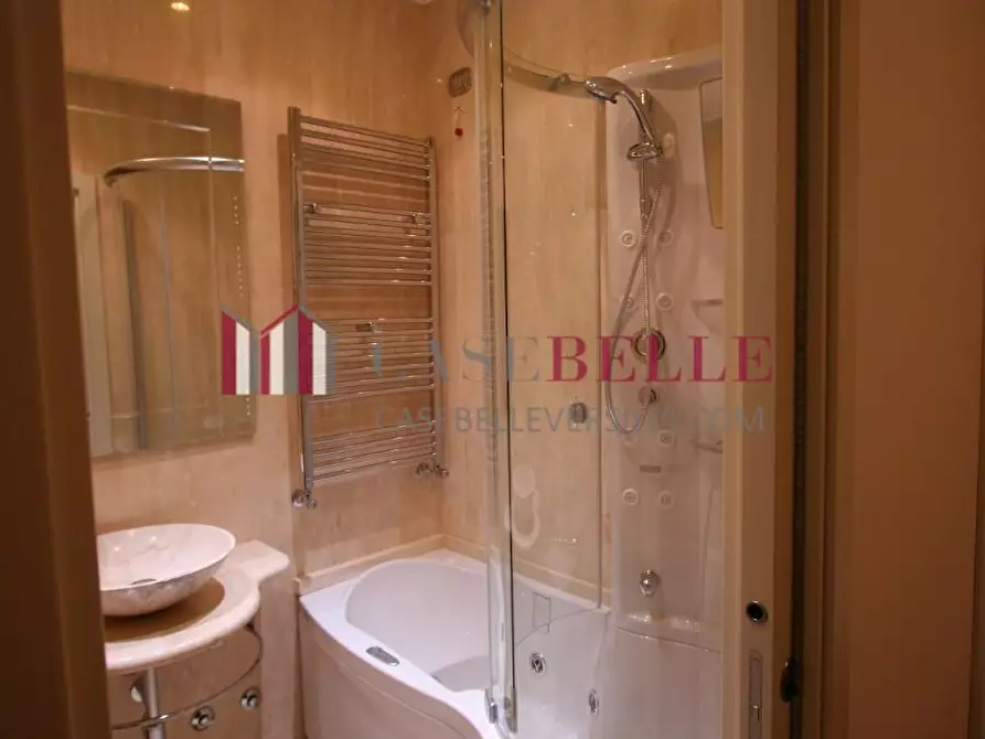 Immagine 29 di Villa in vendita  a Camaiore