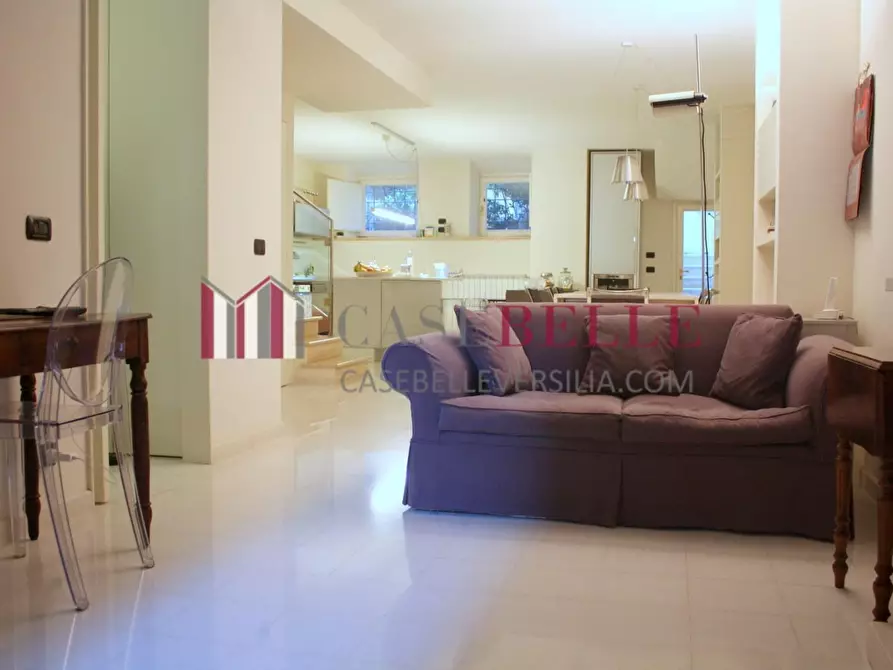 Immagine 30 di Appartamento in vendita  a Viareggio