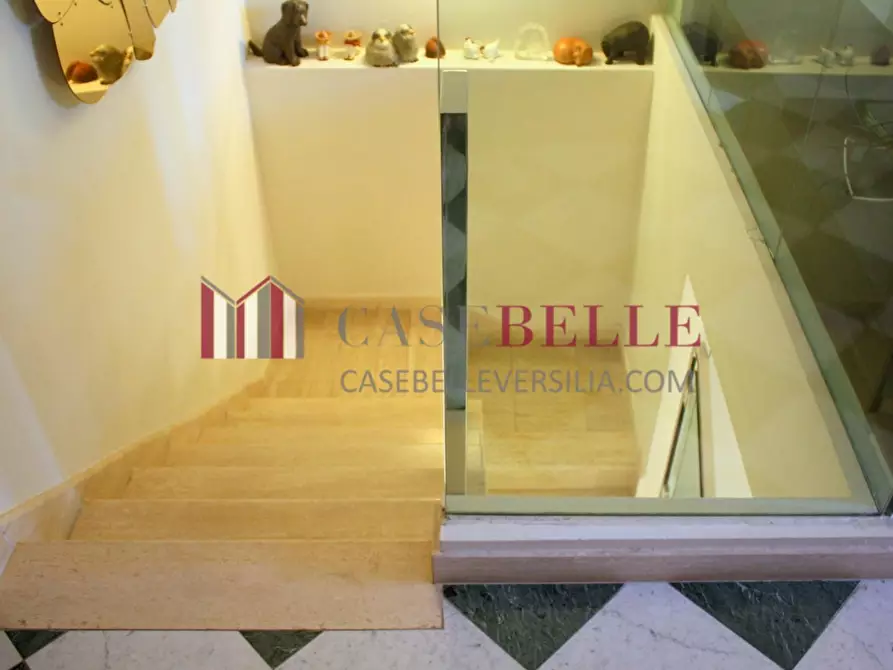 Immagine 15 di Appartamento in vendita  a Viareggio