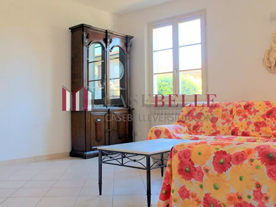 Immagine 1 di Casa semindipendente in affitto  a Pietrasanta