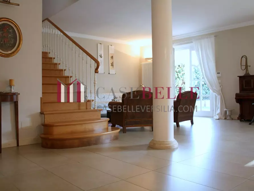 Immagine 7 di Villa in affitto  a Pietrasanta