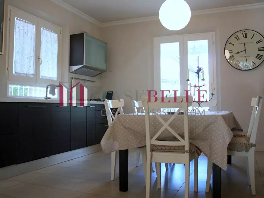 Immagine 4 di Villa in affitto  a Pietrasanta