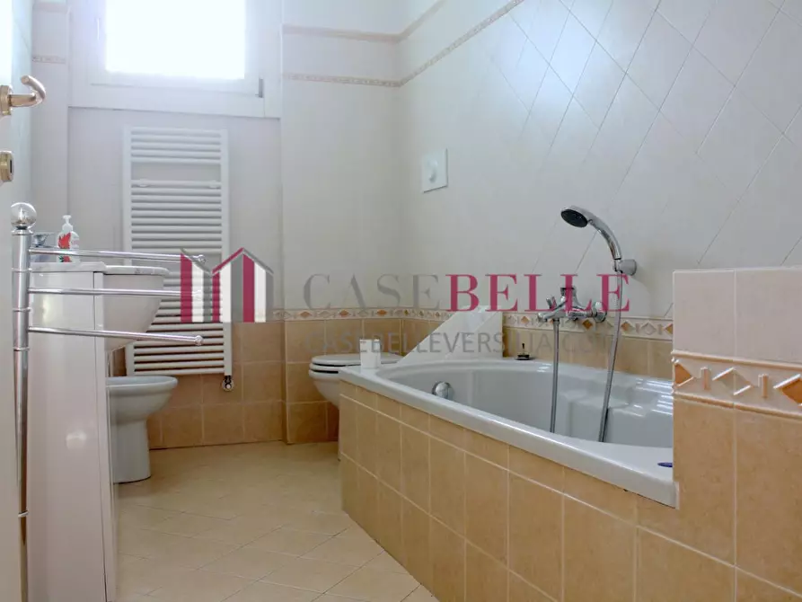 Immagine 6 di Appartamento in affitto  a Pietrasanta