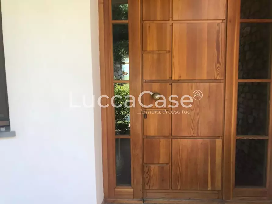 Immagine 56 di Villa in vendita  a Lucca