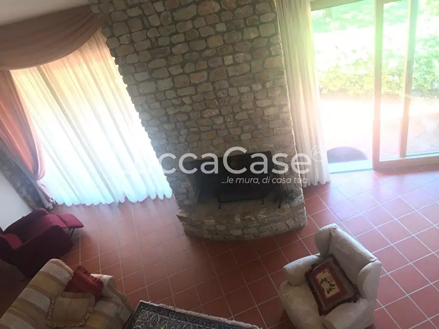 Immagine 41 di Villa in vendita  a Lucca