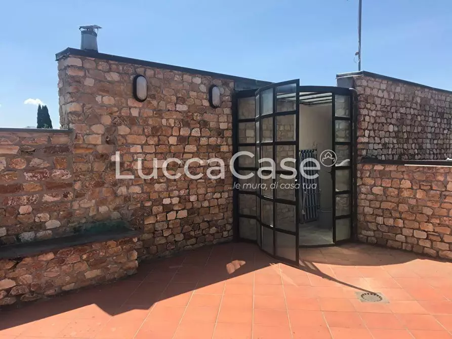 Immagine 44 di Villa in vendita  a Lucca