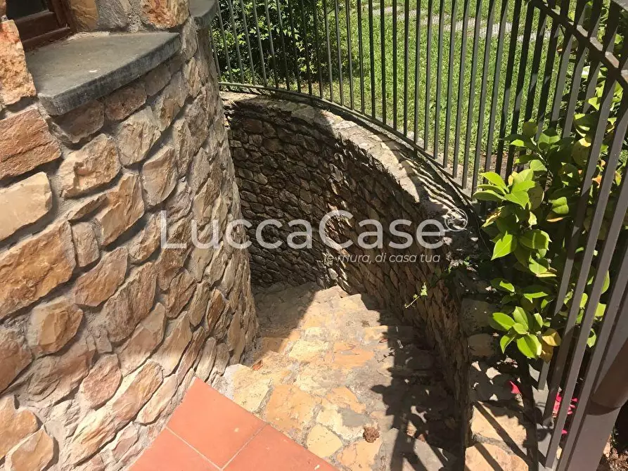 Immagine 45 di Villa in vendita  a Lucca