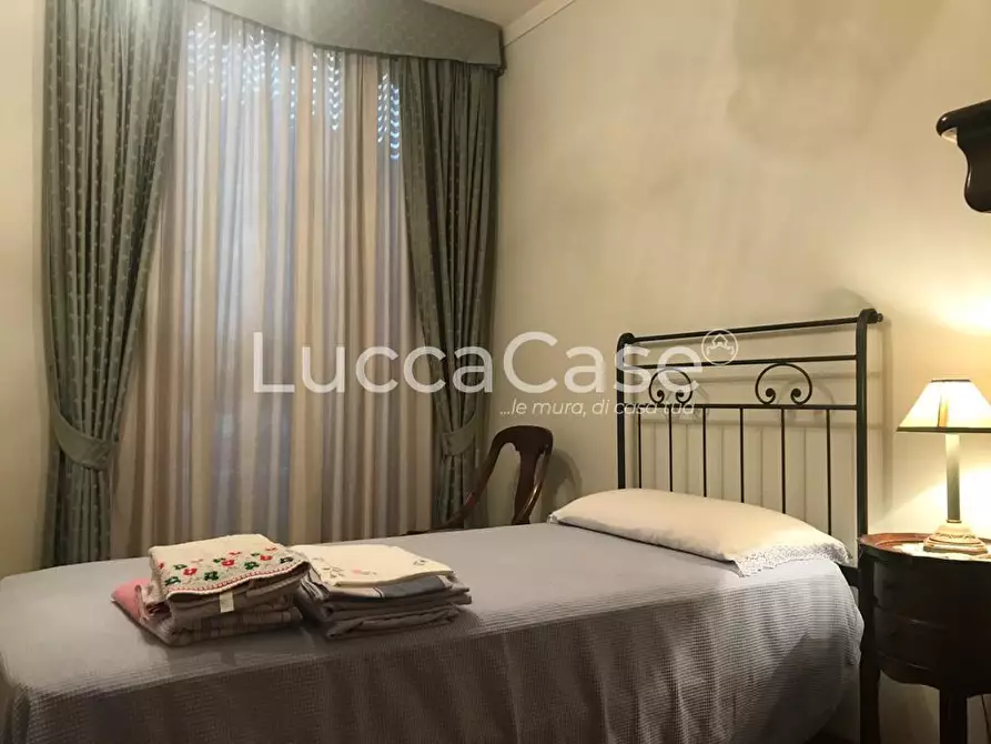 Immagine 18 di Villa in vendita  a Lucca