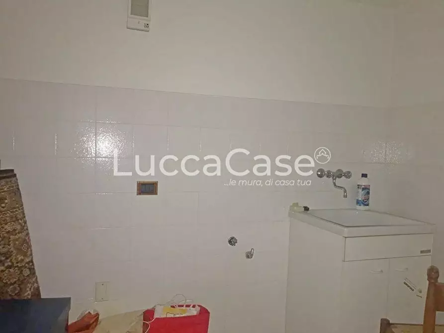 Immagine 38 di Villa in vendita  a Lucca