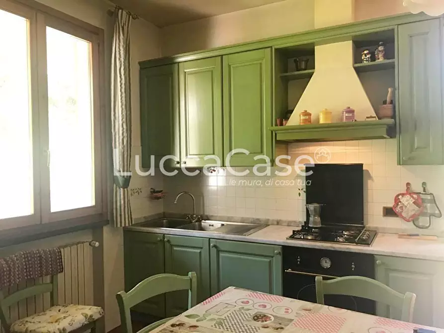 Immagine 14 di Villa in vendita  a Lucca