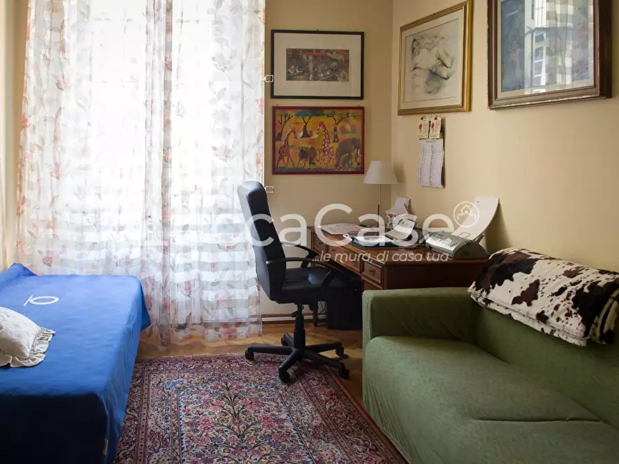 Immagine 14 di Appartamento in vendita  a Lucca