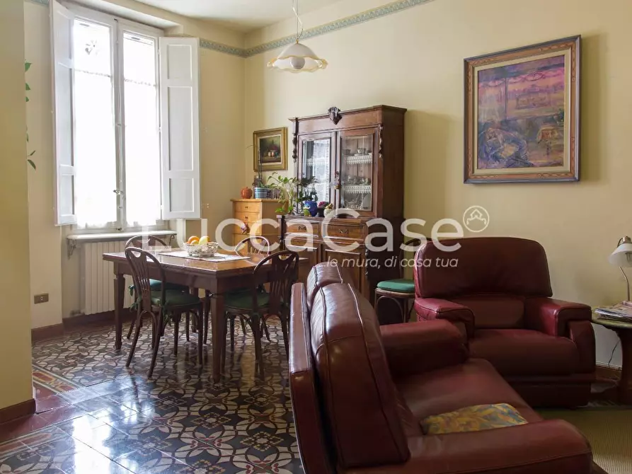 Immagine 8 di Appartamento in vendita  a Lucca