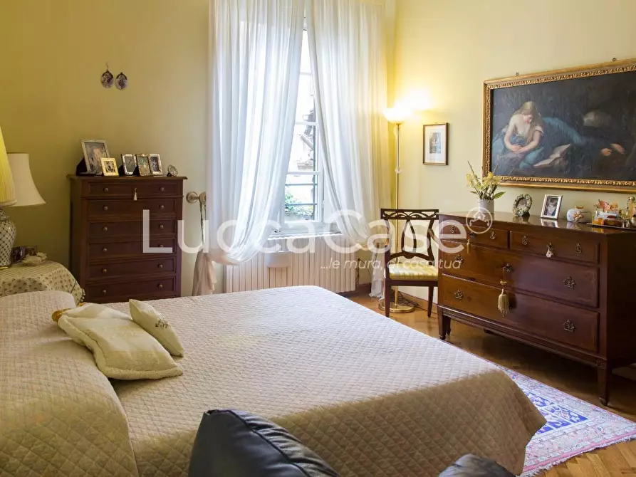 Immagine 6 di Appartamento in vendita  a Lucca