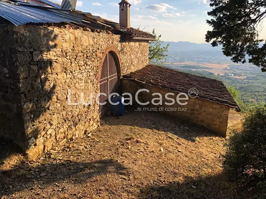 Immagine 18 di Casa colonica in vendita  a Montemurlo