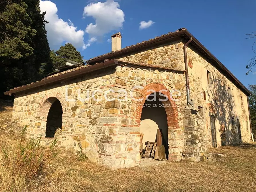Immagine 15 di Casa colonica in vendita  a Montemurlo