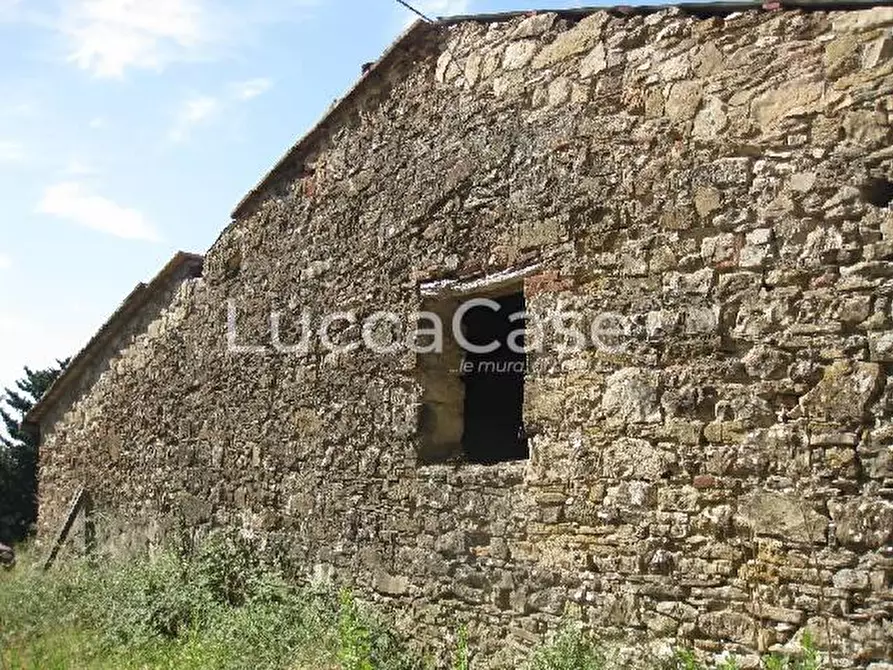 Immagine 8 di Casa colonica in vendita  a Montemurlo
