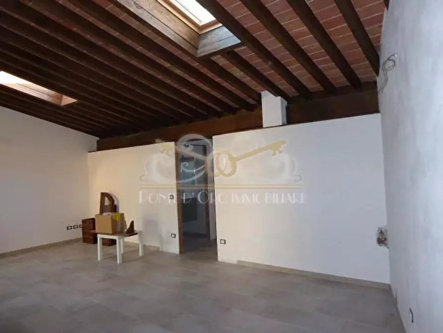 Immagine 8 di Terratetto in vendita  a Vecchiano