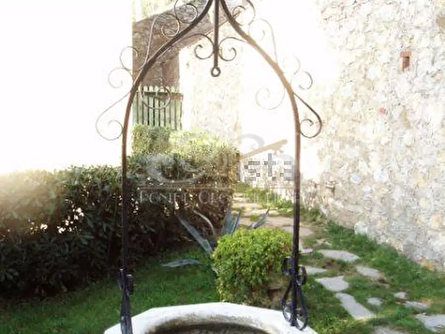 Immagine 5 di Rustico / casale in vendita  a Massarosa
