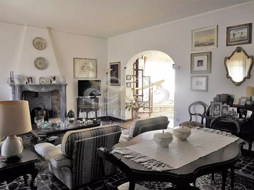 Immagine 24 di Villa in vendita  a Vecchiano