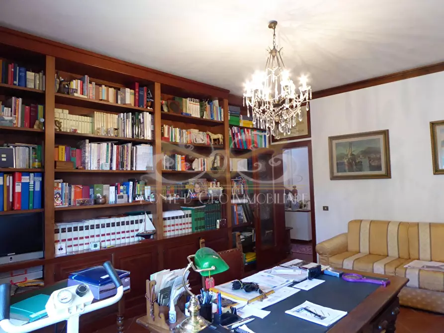 Immagine 14 di Villa in vendita  a Vecchiano