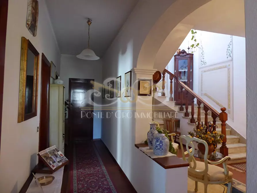 Immagine 16 di Villa in vendita  a Vecchiano