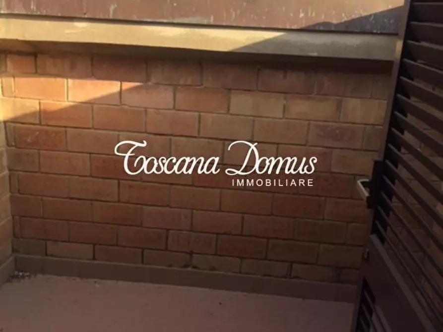 Immagine 8 di Appartamento in vendita  a Siena