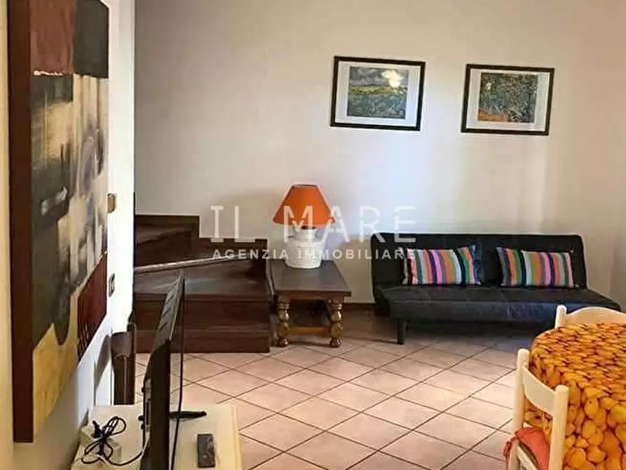 Immagine 4 di Villetta a schiera in vendita  a Massa