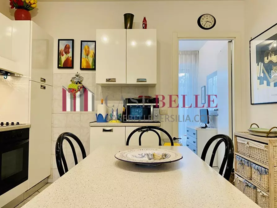 Immagine 4 di Appartamento in vendita  a Pietrasanta