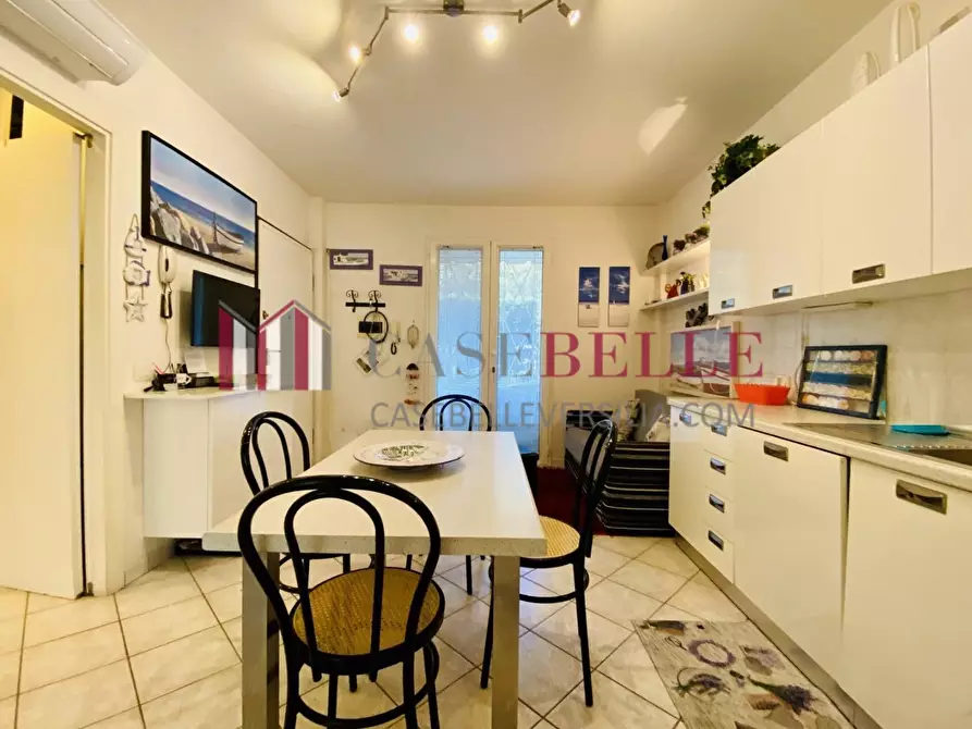 Immagine 7 di Appartamento in vendita  a Pietrasanta