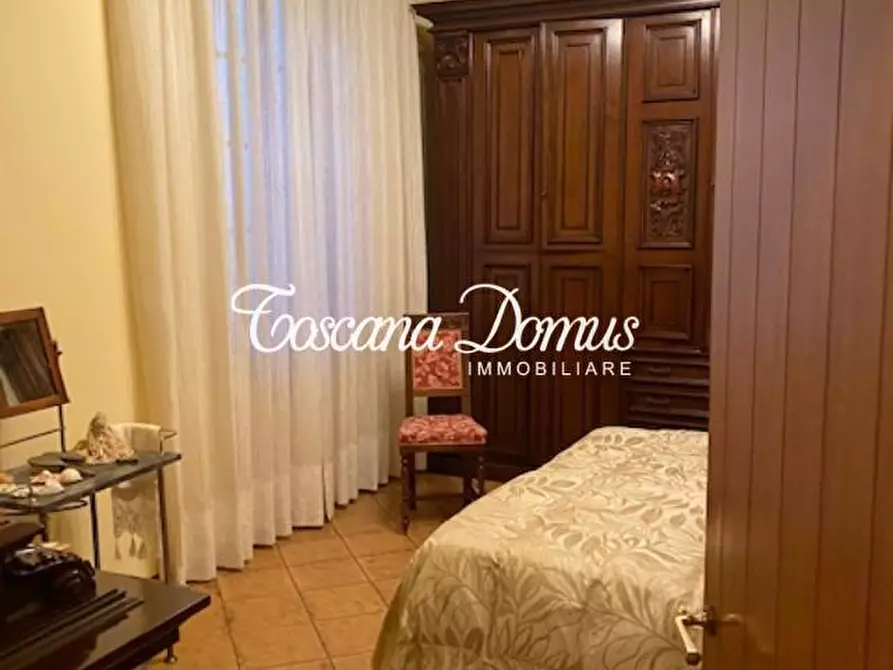 Immagine 20 di Casa colonica in vendita  a Siena