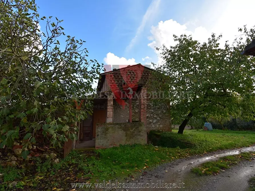 Immagine 1 di Casa colonica in vendita  a Colle Di Val D'elsa