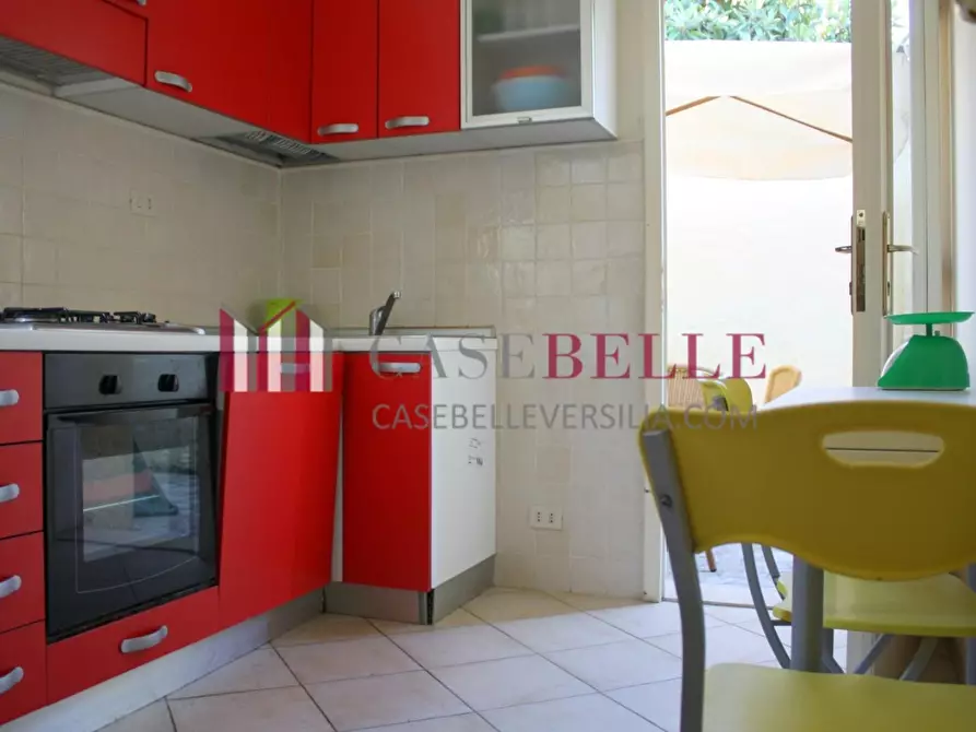 Immagine 4 di Appartamento in affitto  a Pietrasanta