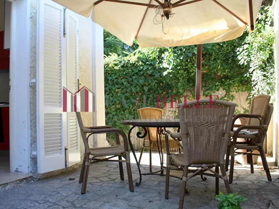 Immagine 1 di Appartamento in affitto  a Pietrasanta