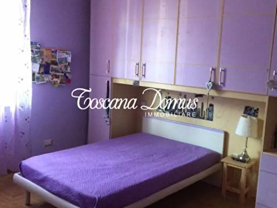 Immagine 9 di Appartamento in vendita  a Siena