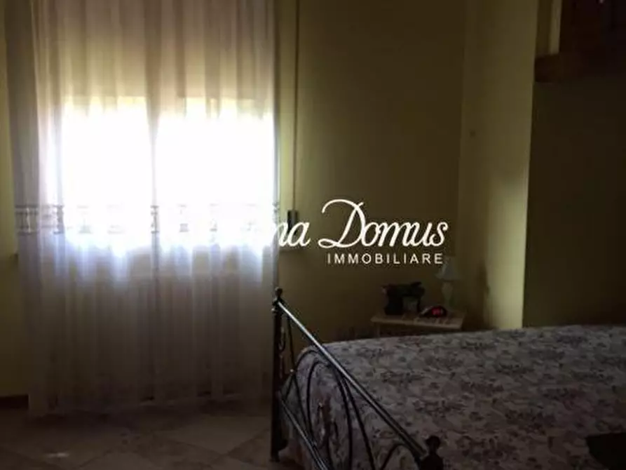 Immagine 8 di Appartamento in vendita  a Siena