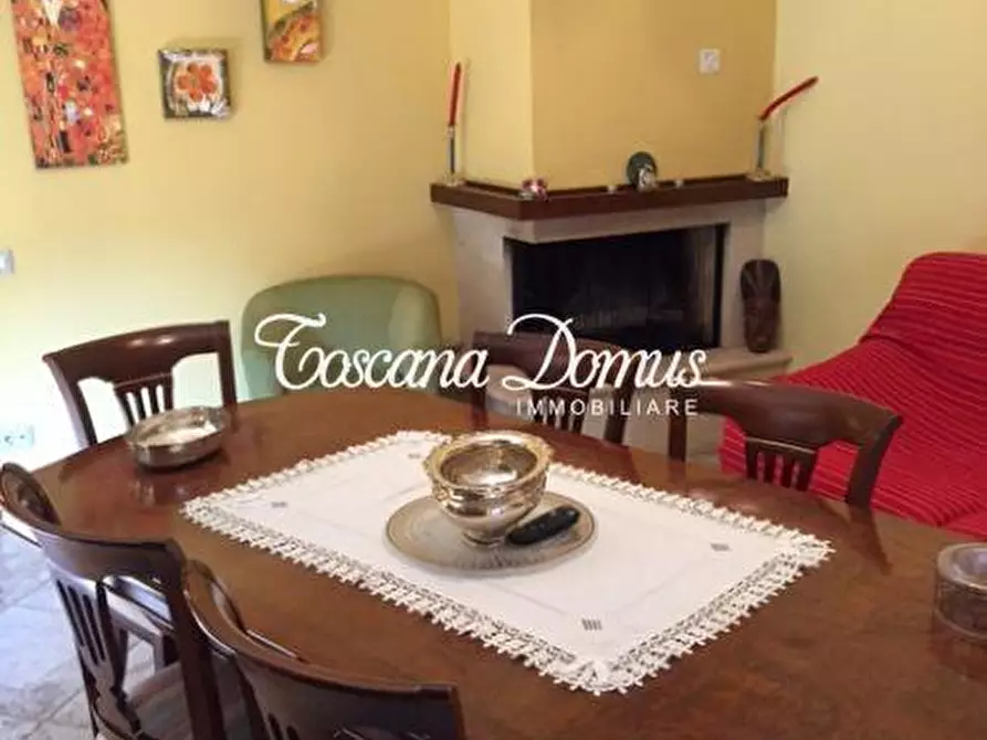 Immagine 2 di Appartamento in vendita  a Siena