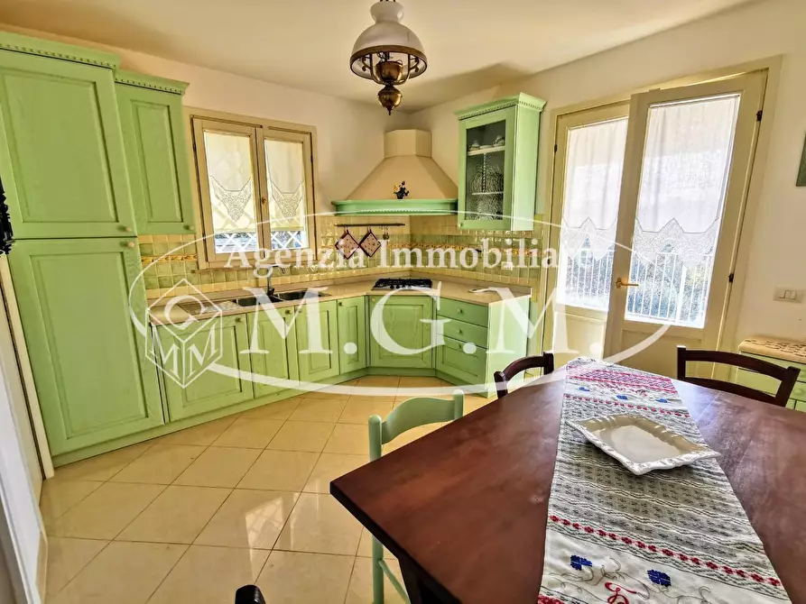 Immagine 3 di Villa in vendita  a Santa Maria A Monte