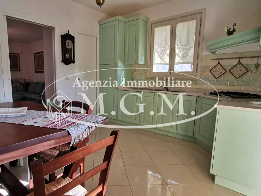 Immagine 4 di Villa in vendita  a Santa Maria A Monte