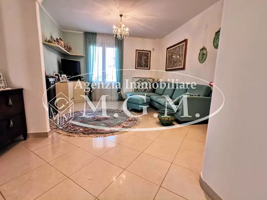 Immagine 5 di Villa in vendita  a Santa Maria A Monte