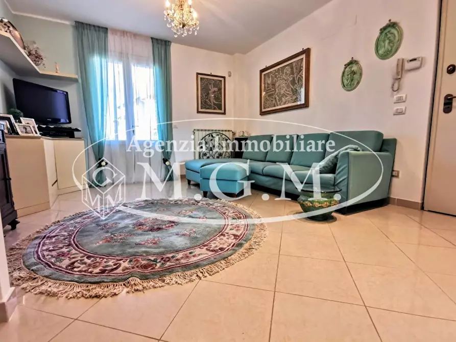 Immagine 10 di Villa in vendita  a Santa Maria A Monte