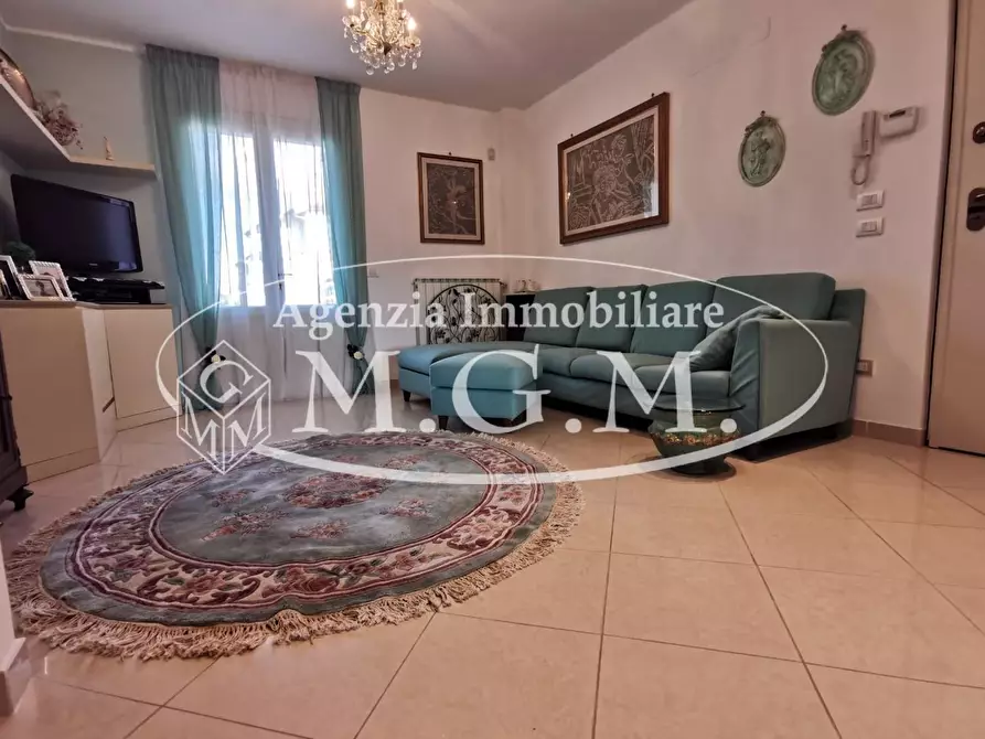 Immagine 8 di Villa in vendita  a Santa Maria A Monte