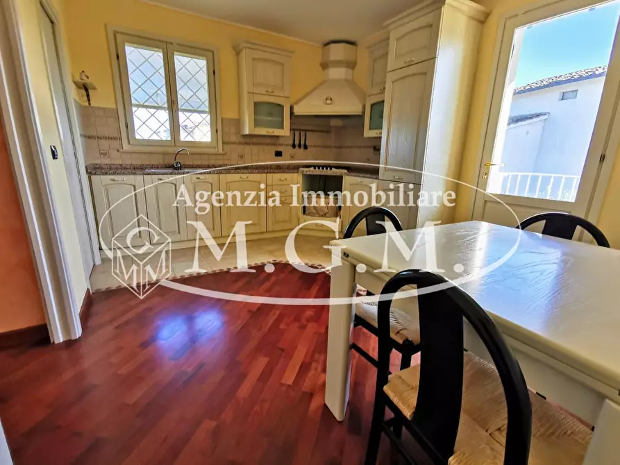 Immagine 19 di Villa in vendita  a Santa Maria A Monte